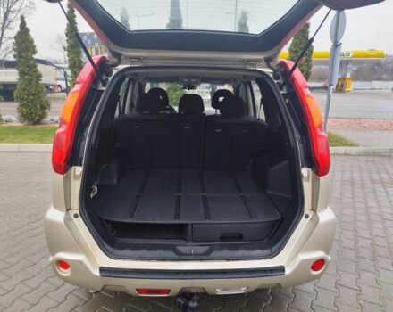 Бежевый Ниссан ИксТрейл, объемом двигателя 2 л и пробегом 289 тыс. км за 8300 $, фото 16 на Automoto.ua