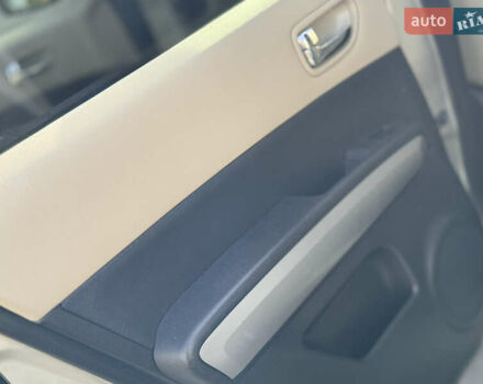 Бежевый Ниссан ИксТрейл, объемом двигателя 2 л и пробегом 232 тыс. км за 10900 $, фото 36 на Automoto.ua