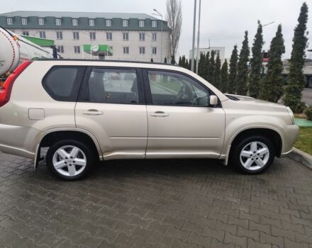 Бежевый Ниссан ИксТрейл, объемом двигателя 2 л и пробегом 289 тыс. км за 8300 $, фото 3 на Automoto.ua