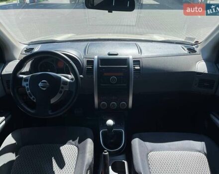 Бежевый Ниссан ИксТрейл, объемом двигателя 2 л и пробегом 293 тыс. км за 7999 $, фото 16 на Automoto.ua