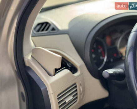 Бежевый Ниссан ИксТрейл, объемом двигателя 2 л и пробегом 232 тыс. км за 10900 $, фото 33 на Automoto.ua