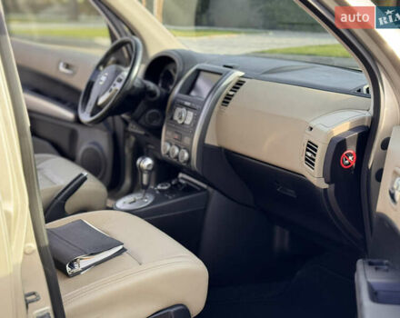 Бежевый Ниссан ИксТрейл, объемом двигателя 2 л и пробегом 232 тыс. км за 10900 $, фото 41 на Automoto.ua