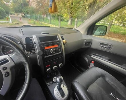 Бежевый Ниссан ИксТрейл, объемом двигателя 2 л и пробегом 240 тыс. км за 8000 $, фото 3 на Automoto.ua