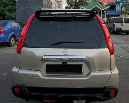 Бежевий Ніссан ІксТрейл, об'ємом двигуна 2 л та пробігом 285 тис. км за 7500 $, фото 5 на Automoto.ua