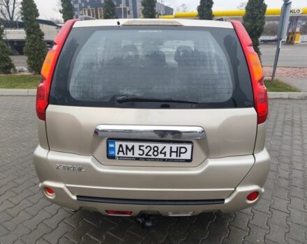 Бежевый Ниссан ИксТрейл, объемом двигателя 2 л и пробегом 289 тыс. км за 8300 $, фото 6 на Automoto.ua