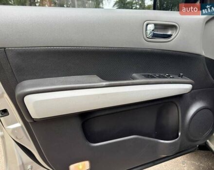 Бежевий Ніссан ІксТрейл, об'ємом двигуна 2 л та пробігом 173 тис. км за 8999 $, фото 23 на Automoto.ua