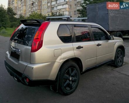 Бежевий Ніссан ІксТрейл, об'ємом двигуна 2 л та пробігом 285 тис. км за 7500 $, фото 6 на Automoto.ua