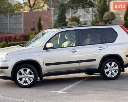 Бежевый Ниссан ИксТрейл, объемом двигателя 2 л и пробегом 232 тыс. км за 10900 $, фото 4 на Automoto.ua