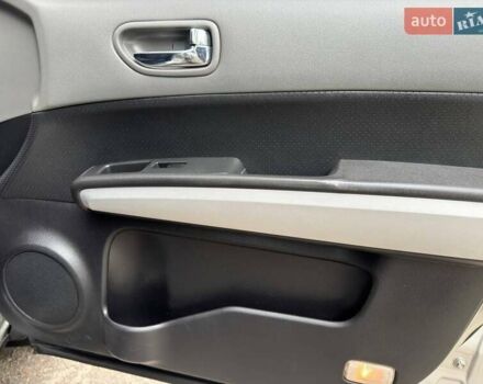 Бежевий Ніссан ІксТрейл, об'ємом двигуна 2 л та пробігом 173 тис. км за 8999 $, фото 48 на Automoto.ua