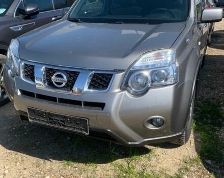 Бежевий Ніссан ІксТрейл, об'ємом двигуна 2 л та пробігом 190 тис. км за 3700 $, фото 1 на Automoto.ua