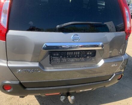 Бежевий Ніссан ІксТрейл, об'ємом двигуна 2 л та пробігом 190 тис. км за 3700 $, фото 3 на Automoto.ua