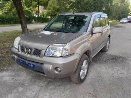 Бежевий Ніссан ІксТрейл, об'ємом двигуна 2 л та пробігом 250 тис. км за 3000 $, фото 1 на Automoto.ua