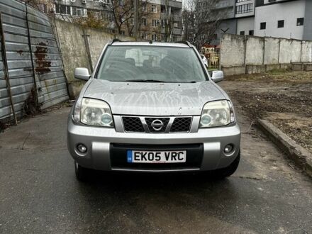 Бежевий Ніссан ІксТрейл, об'ємом двигуна 2.2 л та пробігом 320 тис. км за 4100 $, фото 1 на Automoto.ua