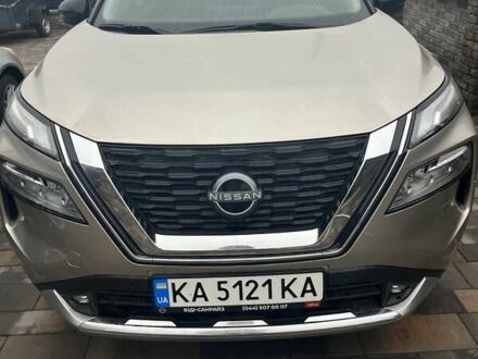 Ніссан ІксТрейл 2023 у Києві на Automoto.ua Бежевий Ніссан ІксТрейл, об'ємом двигуна 1.5 л та пробігом 19 тис. км за 37990 $, фото 1 на Automoto.ua