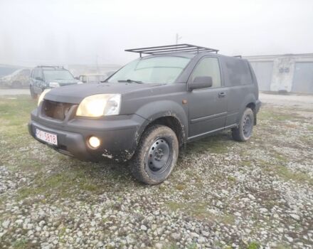 Черный Ниссан ИксТрейл, объемом двигателя 2.2 л и пробегом 300 тыс. км за 3000 $, фото 1 на Automoto.ua