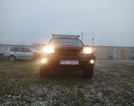 Черный Ниссан ИксТрейл, объемом двигателя 2.2 л и пробегом 300 тыс. км за 3000 $, фото 6 на Automoto.ua