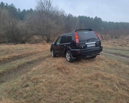 Черный Ниссан ИксТрейл, объемом двигателя 2.2 л и пробегом 290 тыс. км за 4500 $, фото 8 на Automoto.ua