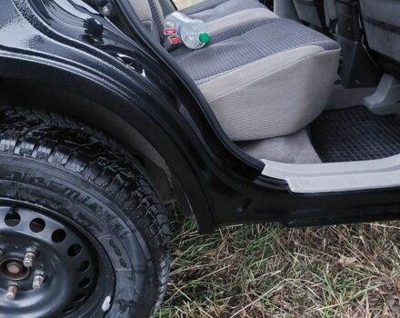 Черный Ниссан ИксТрейл, объемом двигателя 2.2 л и пробегом 260 тыс. км за 3000 $, фото 13 на Automoto.ua