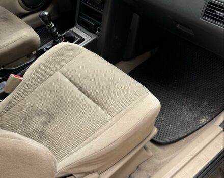 Черный Ниссан ИксТрейл, объемом двигателя 2.2 л и пробегом 385 тыс. км за 2800 $, фото 4 на Automoto.ua