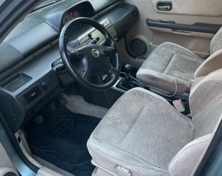 Черный Ниссан ИксТрейл, объемом двигателя 2.2 л и пробегом 412 тыс. км за 2900 $, фото 6 на Automoto.ua