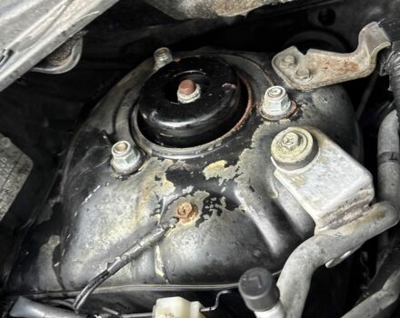 Черный Ниссан ИксТрейл, объемом двигателя 2.2 л и пробегом 275 тыс. км за 3000 $, фото 13 на Automoto.ua