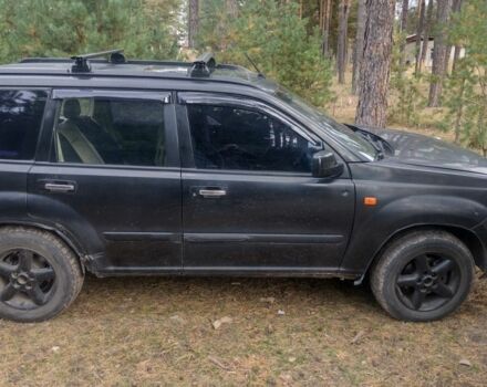 Черный Ниссан ИксТрейл, объемом двигателя 2 л и пробегом 302 тыс. км за 3984 $, фото 7 на Automoto.ua