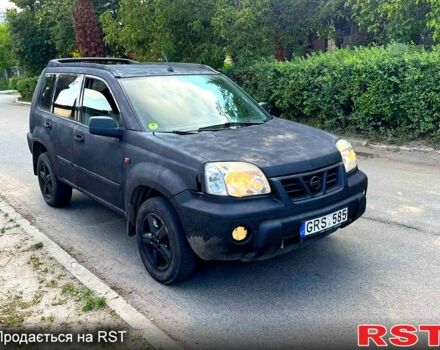 Черный Ниссан ИксТрейл, объемом двигателя 2 л и пробегом 300 тыс. км за 2550 $, фото 2 на Automoto.ua