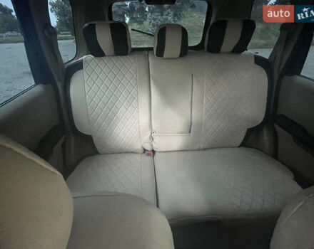 Черный Ниссан ИксТрейл, объемом двигателя 2.2 л и пробегом 356 тыс. км за 6000 $, фото 5 на Automoto.ua