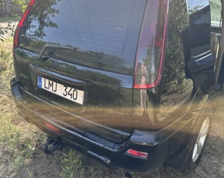 Черный Ниссан ИксТрейл, объемом двигателя 2.2 л и пробегом 400 тыс. км за 4000 $, фото 5 на Automoto.ua