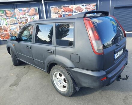 Черный Ниссан ИксТрейл, объемом двигателя 2.2 л и пробегом 280 тыс. км за 3000 $, фото 3 на Automoto.ua