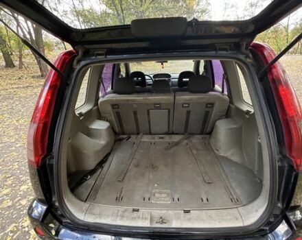 Черный Ниссан ИксТрейл, объемом двигателя 2.2 л и пробегом 275 тыс. км за 3000 $, фото 10 на Automoto.ua