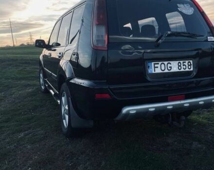 Черный Ниссан ИксТрейл, объемом двигателя 2.2 л и пробегом 400 тыс. км за 3222 $, фото 2 на Automoto.ua