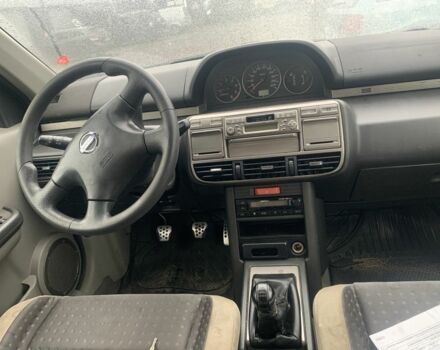 Черный Ниссан ИксТрейл, объемом двигателя 2.2 л и пробегом 370 тыс. км за 2950 $, фото 6 на Automoto.ua