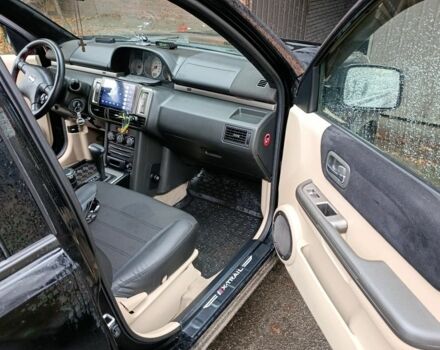 Чорний Ніссан ІксТрейл, об'ємом двигуна 2 л та пробігом 213 тис. км за 7538 $, фото 7 на Automoto.ua