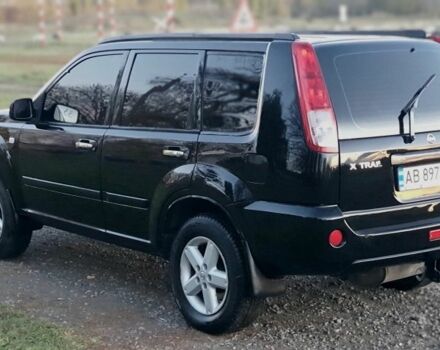 Черный Ниссан ИксТрейл, объемом двигателя 2.5 л и пробегом 260 тыс. км за 5150 $, фото 2 на Automoto.ua