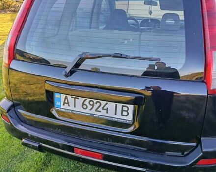 Черный Ниссан ИксТрейл, объемом двигателя 2 л и пробегом 276 тыс. км за 6000 $, фото 6 на Automoto.ua