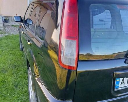 Черный Ниссан ИксТрейл, объемом двигателя 2 л и пробегом 276 тыс. км за 6000 $, фото 1 на Automoto.ua