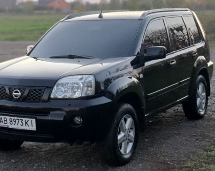 Черный Ниссан ИксТрейл, объемом двигателя 2.5 л и пробегом 260 тыс. км за 5150 $, фото 3 на Automoto.ua