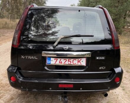 Черный Ниссан ИксТрейл, объемом двигателя 2.2 л и пробегом 225 тыс. км за 3800 $, фото 7 на Automoto.ua