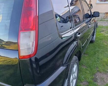 Черный Ниссан ИксТрейл, объемом двигателя 2 л и пробегом 276 тыс. км за 6000 $, фото 7 на Automoto.ua