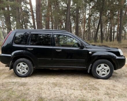 Черный Ниссан ИксТрейл, объемом двигателя 2.2 л и пробегом 225 тыс. км за 3800 $, фото 5 на Automoto.ua