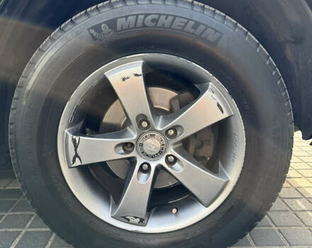 Черный Ниссан ИксТрейл, объемом двигателя 2.5 л и пробегом 318 тыс. км за 8000 $, фото 12 на Automoto.ua