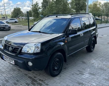 Черный Ниссан ИксТрейл, объемом двигателя 2.2 л и пробегом 220 тыс. км за 2750 $, фото 1 на Automoto.ua
