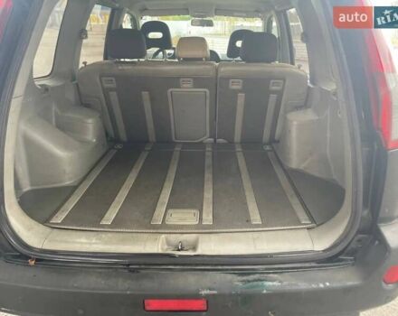 Черный Ниссан ИксТрейл, объемом двигателя 2.2 л и пробегом 308 тыс. км за 2800 $, фото 6 на Automoto.ua