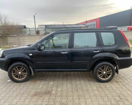 Черный Ниссан ИксТрейл, объемом двигателя 2.2 л и пробегом 251 тыс. км за 3800 $, фото 4 на Automoto.ua