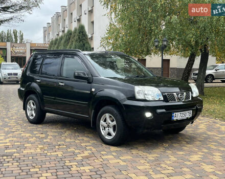 Чорний Ніссан ІксТрейл, об'ємом двигуна 2.5 л та пробігом 179 тис. км за 6800 $, фото 2 на Automoto.ua