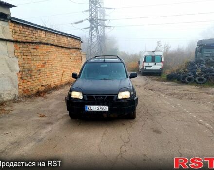 Чорний Ніссан ІксТрейл, об'ємом двигуна 2.2 л та пробігом 300 тис. км за 2750 $, фото 3 на Automoto.ua