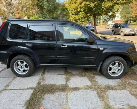 Чорний Ніссан ІксТрейл, об'ємом двигуна 2.2 л та пробігом 360 тис. км за 4500 $, фото 3 на Automoto.ua