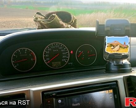 Черный Ниссан ИксТрейл, объемом двигателя 2.2 л и пробегом 294 тыс. км за 5000 $, фото 6 на Automoto.ua