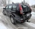 Черный Ниссан ИксТрейл, объемом двигателя 2.2 л и пробегом 237 тыс. км за 2235 $, фото 3 на Automoto.ua